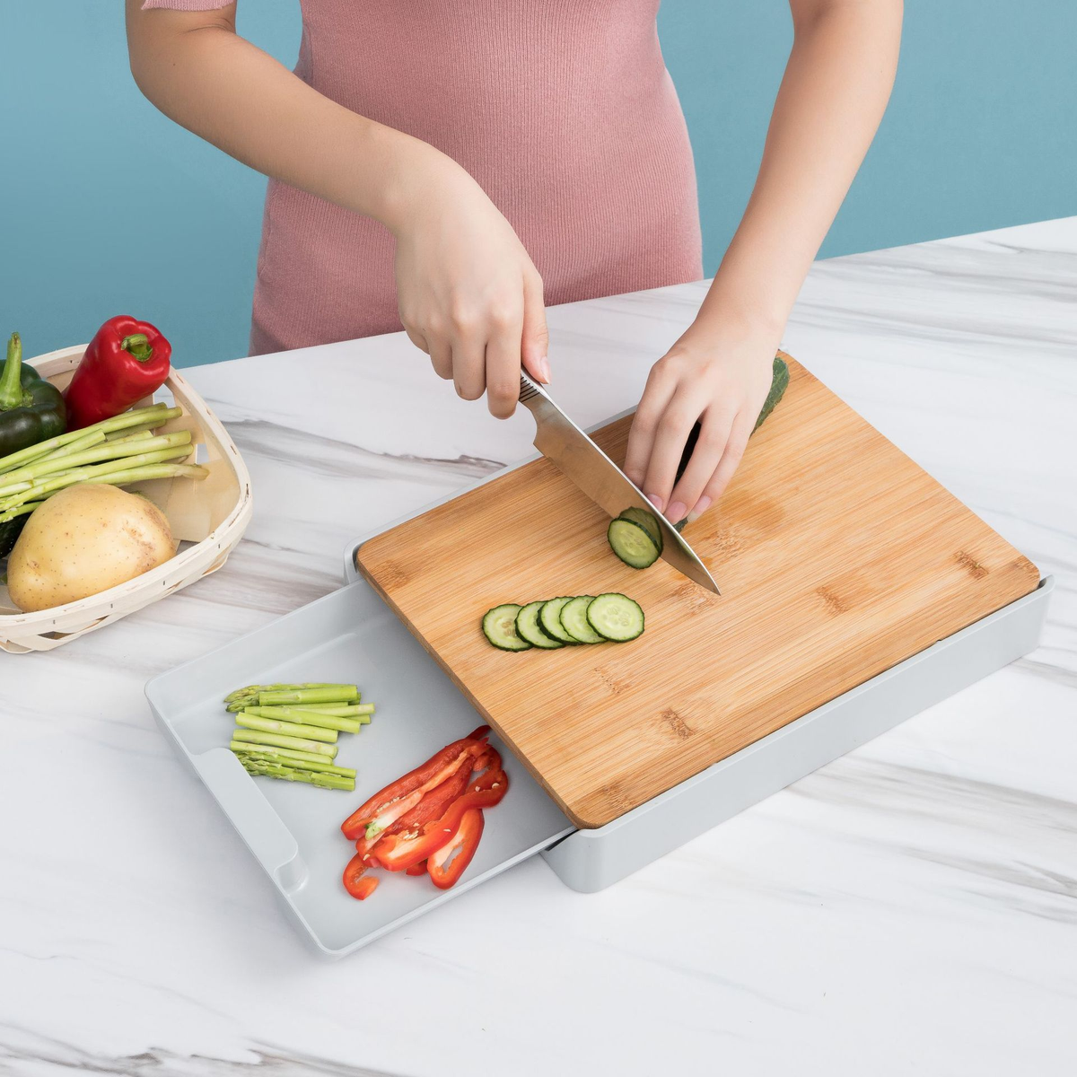 Sleek Storage Cutting Board with Drawer
